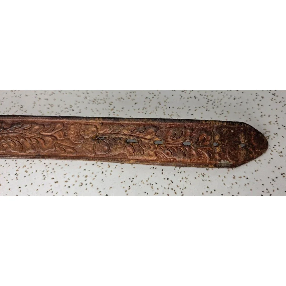 Justin Top Grain Leather Belt Only Beautiful Southwestern Floral Detail 37”
